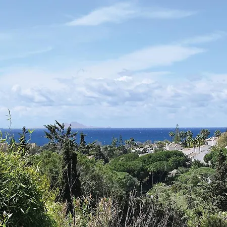 In Elegant With Pool In *