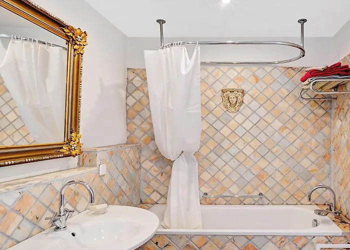 Apartament In Elegant With Pool In *