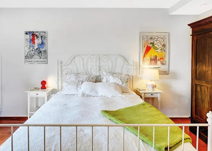 In Elegant With Pool In Marbella