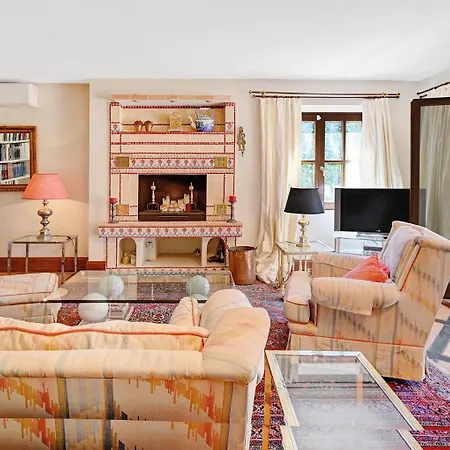 Apartment In Elegant With Pool In
